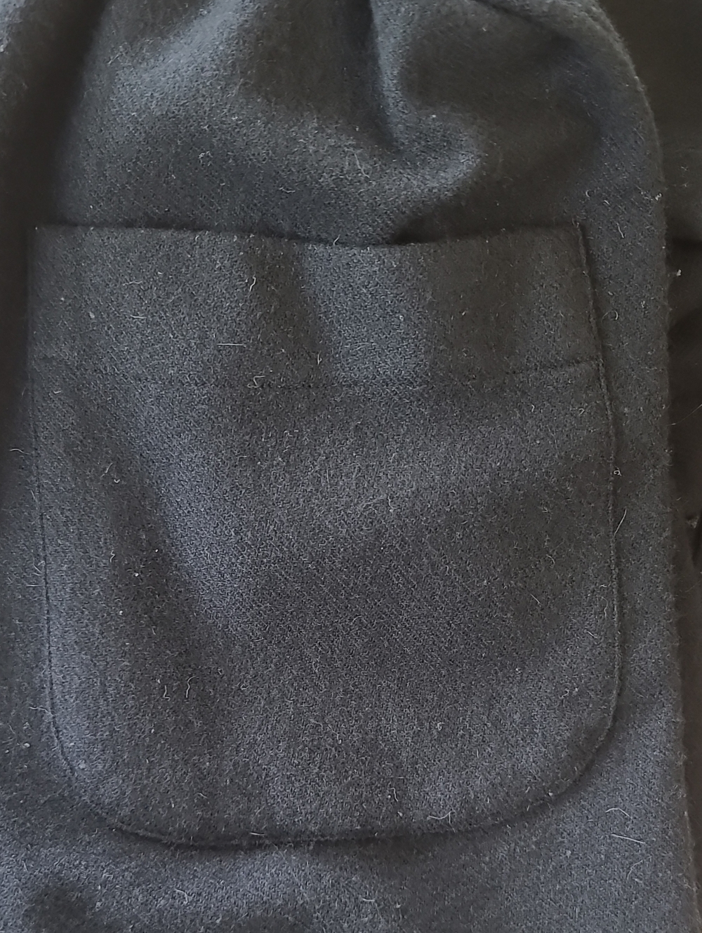 Ralph Lauren Black Cashmere Robe with Velvet Collar & Gold Fox & Bugle Crest. - Picture 7 of 7